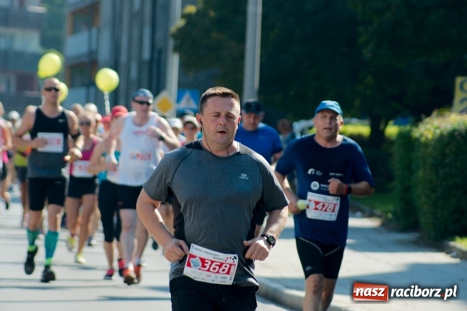 Zdjęcie w galerii na portalu naszraciborz.pl: II Rafako Półmaraton Racibórz. Trzy miejsca na podium dla Kenijczyków i rekord trasy wiadomości z regionu