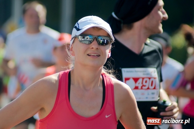 Zdjęcie w galerii na portalu naszraciborz.pl: II Rafako Półmaraton Racibórz. Trzy miejsca na podium dla Kenijczyków i rekord trasy wiadomości z regionu