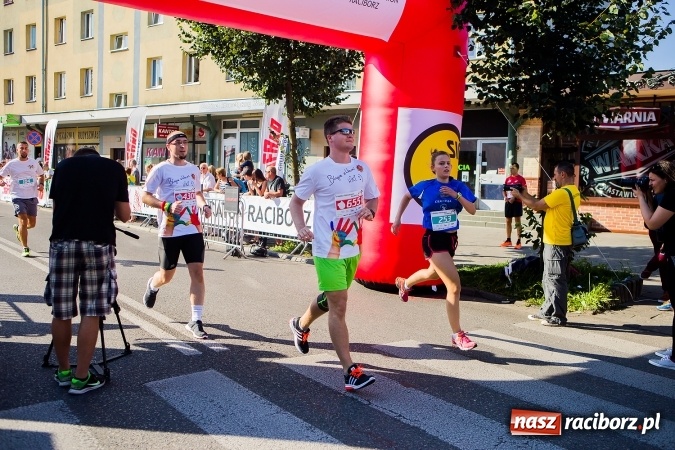 Zdjęcie w galerii na portalu naszraciborz.pl: II Rafako Półmaraton Racibórz. Trzy miejsca na podium dla Kenijczyków i rekord trasy wiadomości z regionu