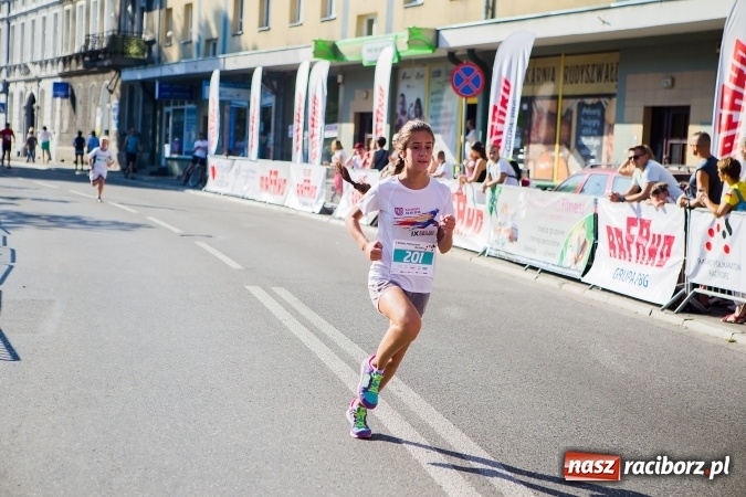 Zdjęcie w galerii na portalu naszraciborz.pl: II Rafako Półmaraton Racibórz. Trzy miejsca na podium dla Kenijczyków i rekord trasy wiadomości z regionu