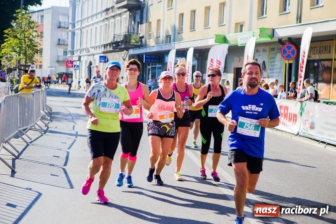 Zdjęcie w galerii na portalu naszraciborz.pl: II Rafako Półmaraton Racibórz. Trzy miejsca na podium dla Kenijczyków i rekord trasy wiadomości z regionu
