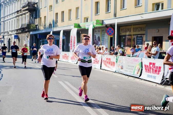 Zdjęcie w galerii na portalu naszraciborz.pl: II Rafako Półmaraton Racibórz. Trzy miejsca na podium dla Kenijczyków i rekord trasy wiadomości z regionu