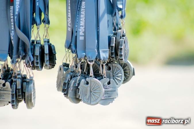 Zdjęcie w galerii na portalu naszraciborz.pl: II Rafako Półmaraton Racibórz. Trzy miejsca na podium dla Kenijczyków i rekord trasy wiadomości z regionu