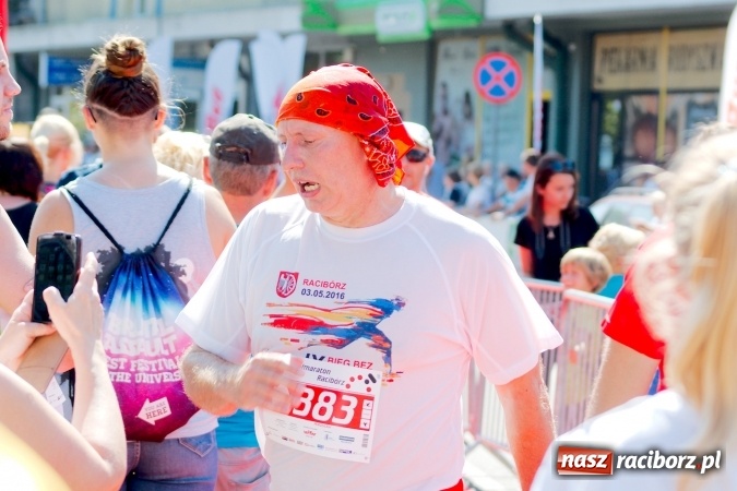 Zdjęcie w galerii na portalu naszraciborz.pl: II Rafako Półmaraton Racibórz. Trzy miejsca na podium dla Kenijczyków i rekord trasy wiadomości z regionu