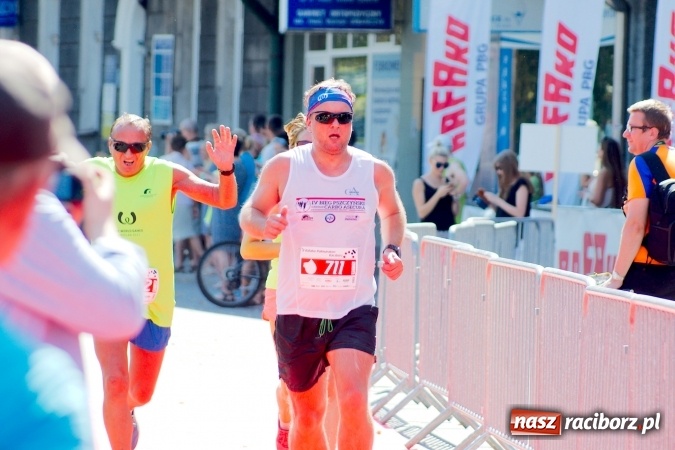 Zdjęcie w galerii na portalu naszraciborz.pl: II Rafako Półmaraton Racibórz. Trzy miejsca na podium dla Kenijczyków i rekord trasy wiadomości z regionu