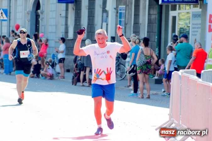 Zdjęcie w galerii na portalu naszraciborz.pl: II Rafako Półmaraton Racibórz. Trzy miejsca na podium dla Kenijczyków i rekord trasy wiadomości z regionu