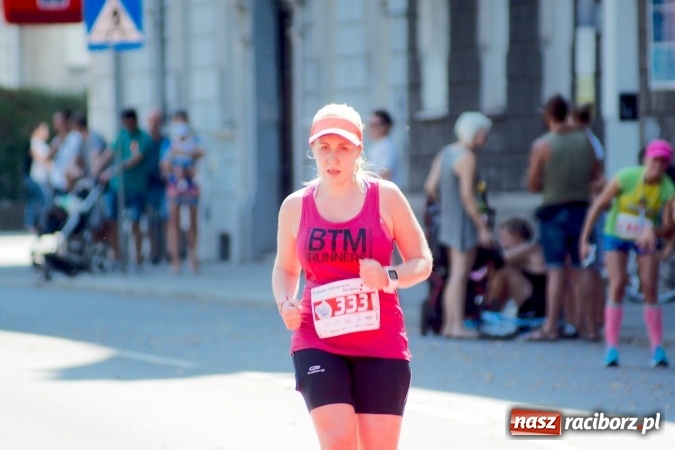 Zdjęcie w galerii na portalu naszraciborz.pl: II Rafako Półmaraton Racibórz. Trzy miejsca na podium dla Kenijczyków i rekord trasy wiadomości z regionu