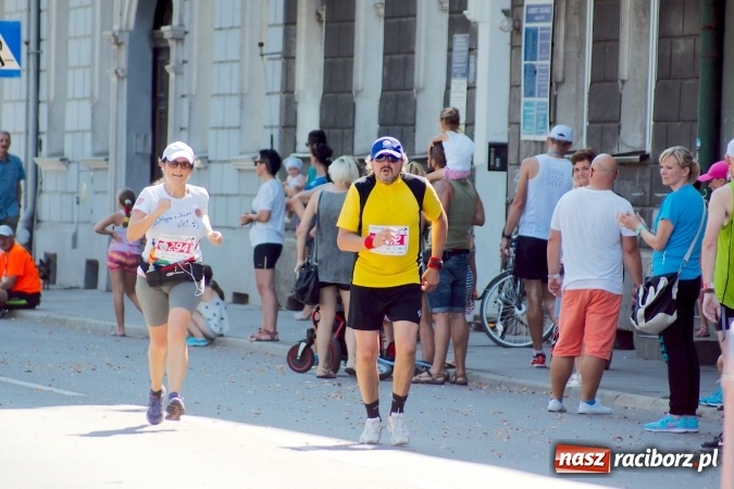Zdjęcie w galerii na portalu naszraciborz.pl: II Rafako Półmaraton Racibórz. Trzy miejsca na podium dla Kenijczyków i rekord trasy wiadomości z regionu