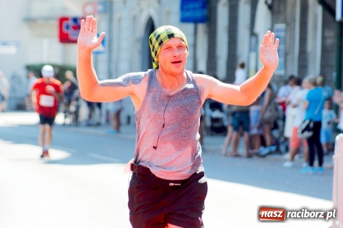 Zdjęcie w galerii na portalu naszraciborz.pl: II Rafako Półmaraton Racibórz. Trzy miejsca na podium dla Kenijczyków i rekord trasy wiadomości z regionu