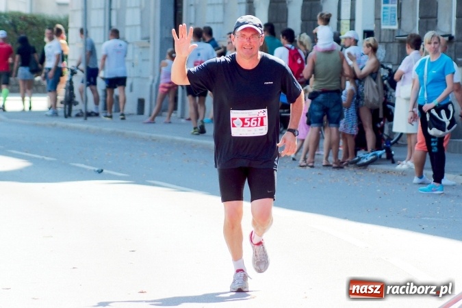 Zdjęcie w galerii na portalu naszraciborz.pl: II Rafako Półmaraton Racibórz. Trzy miejsca na podium dla Kenijczyków i rekord trasy wiadomości z regionu