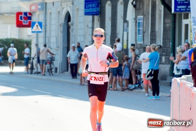 Zdjęcie w galerii na portalu naszraciborz.pl: II Rafako Półmaraton Racibórz. Trzy miejsca na podium dla Kenijczyków i rekord trasy wiadomości z regionu