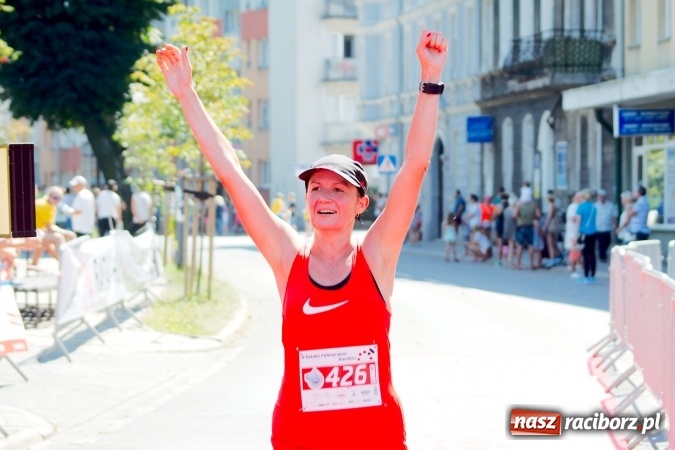 Zdjęcie w galerii na portalu naszraciborz.pl: II Rafako Półmaraton Racibórz. Trzy miejsca na podium dla Kenijczyków i rekord trasy wiadomości z regionu