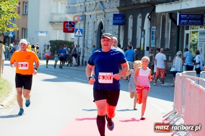 Zdjęcie w galerii na portalu naszraciborz.pl: II Rafako Półmaraton Racibórz. Trzy miejsca na podium dla Kenijczyków i rekord trasy wiadomości z regionu