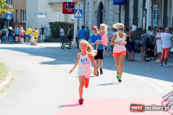 Zdjęcie w galerii na portalu naszraciborz.pl: II Rafako Półmaraton Racibórz. Trzy miejsca na podium dla Kenijczyków i rekord trasy wiadomości z regionu