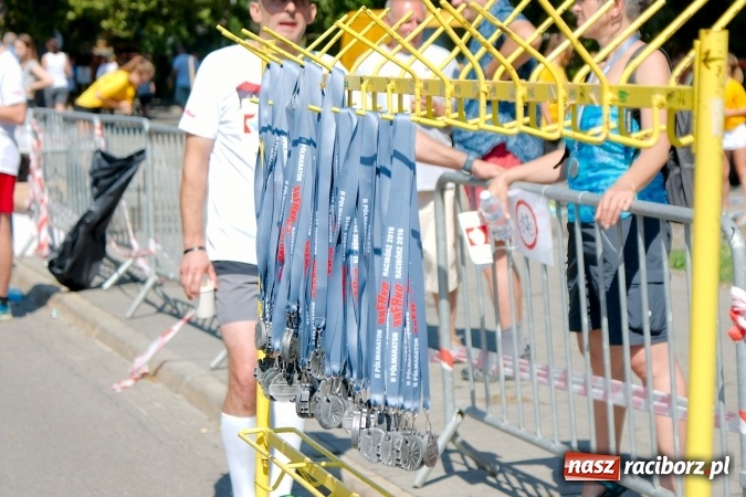 Zdjęcie w galerii na portalu naszraciborz.pl: II Rafako Półmaraton Racibórz. Trzy miejsca na podium dla Kenijczyków i rekord trasy wiadomości z regionu