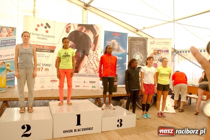Zdjęcie w galerii na portalu naszraciborz.pl: II Rafako Półmaraton Racibórz. Trzy miejsca na podium dla Kenijczyków i rekord trasy wiadomości z regionu