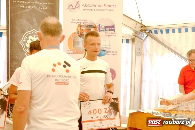 Zdjęcie w galerii na portalu naszraciborz.pl: II Rafako Półmaraton Racibórz. Trzy miejsca na podium dla Kenijczyków i rekord trasy wiadomości z regionu