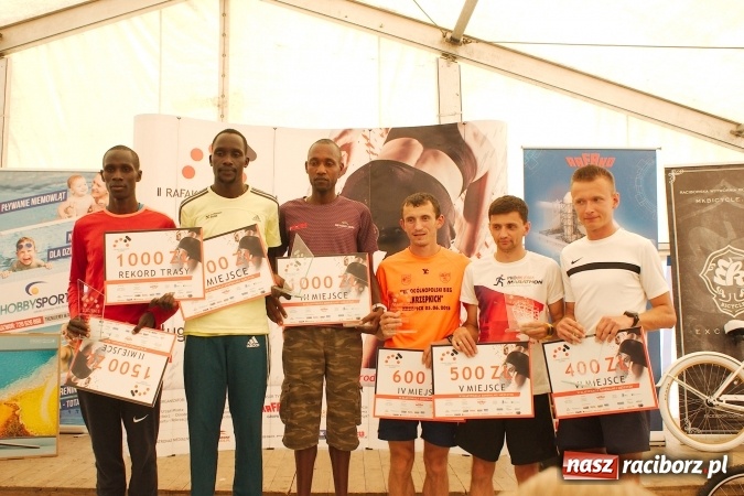 Zdjęcie w galerii na portalu naszraciborz.pl: II Rafako Półmaraton Racibórz. Trzy miejsca na podium dla Kenijczyków i rekord trasy wiadomości z regionu