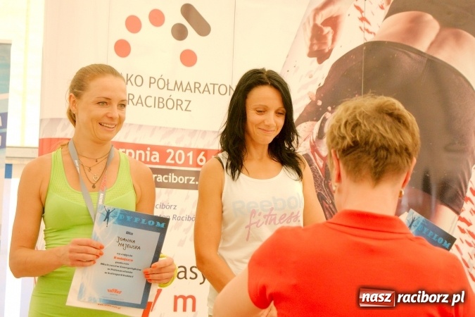 Zdjęcie w galerii na portalu naszraciborz.pl: II Rafako Półmaraton Racibórz. Trzy miejsca na podium dla Kenijczyków i rekord trasy wiadomości z regionu