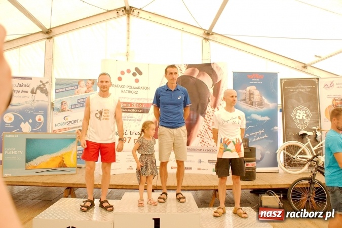 Zdjęcie w galerii na portalu naszraciborz.pl: II Rafako Półmaraton Racibórz. Trzy miejsca na podium dla Kenijczyków i rekord trasy wiadomości z regionu