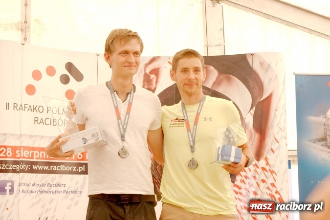 Zdjęcie w galerii na portalu naszraciborz.pl: II Rafako Półmaraton Racibórz. Trzy miejsca na podium dla Kenijczyków i rekord trasy wiadomości z regionu