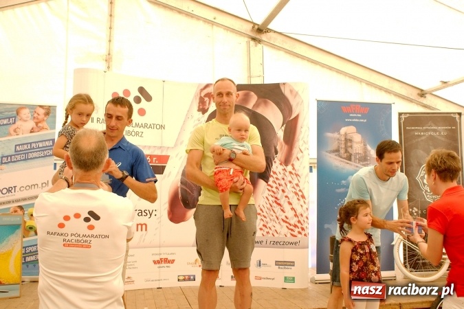 Zdjęcie w galerii na portalu naszraciborz.pl: II Rafako Półmaraton Racibórz. Trzy miejsca na podium dla Kenijczyków i rekord trasy wiadomości z regionu