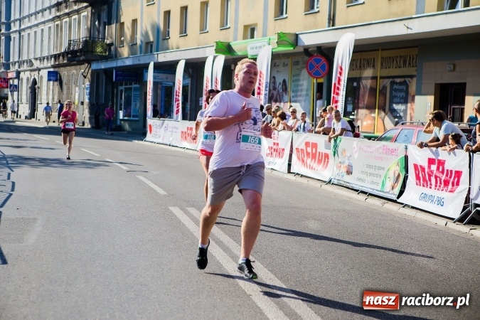 Zdjęcie w galerii na portalu naszraciborz.pl: Mini RAFAKO Półmaraton Racibórz, czyli bieg charytatywny dla Wiktorii i Jurka wiadomości z regionu