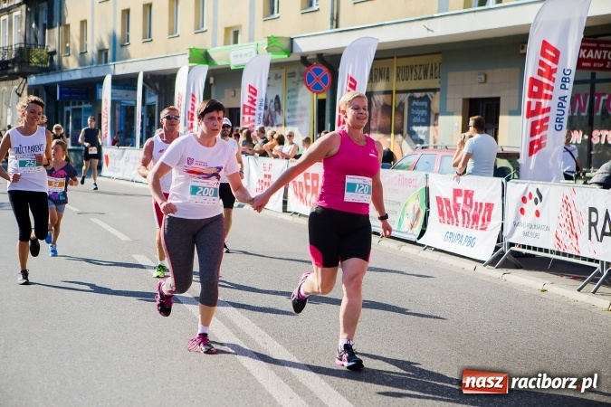Zdjęcie w galerii na portalu naszraciborz.pl: Mini RAFAKO Półmaraton Racibórz, czyli bieg charytatywny dla Wiktorii i Jurka wiadomości z regionu