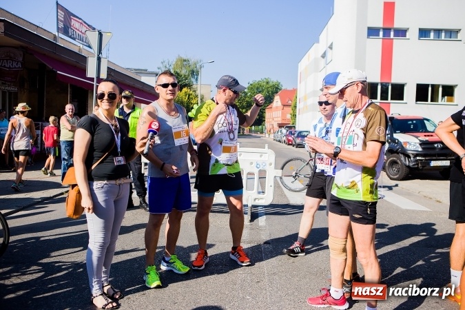Zdjęcie w galerii na portalu naszraciborz.pl: Mini RAFAKO Półmaraton Racibórz, czyli bieg charytatywny dla Wiktorii i Jurka wiadomości z regionu