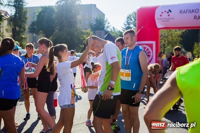 Zdjęcie w galerii na portalu naszraciborz.pl: Mini RAFAKO Półmaraton Racibórz, czyli bieg charytatywny dla Wiktorii i Jurka wiadomości z regionu