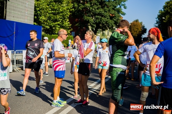 Zdjęcie w galerii na portalu naszraciborz.pl: Mini RAFAKO Półmaraton Racibórz, czyli bieg charytatywny dla Wiktorii i Jurka wiadomości z regionu