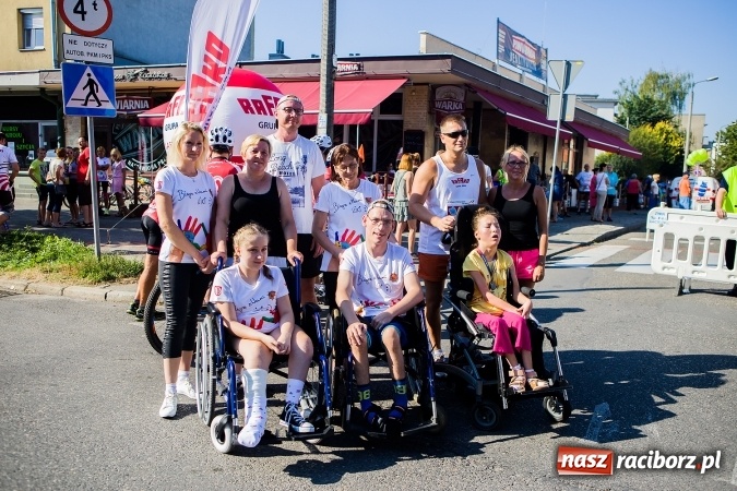 Zdjęcie w galerii na portalu naszraciborz.pl: Mini RAFAKO Półmaraton Racibórz, czyli bieg charytatywny dla Wiktorii i Jurka wiadomości z regionu