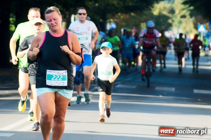 Zdjęcie w galerii na portalu naszraciborz.pl: Mini RAFAKO Półmaraton Racibórz, czyli bieg charytatywny dla Wiktorii i Jurka wiadomości z regionu
