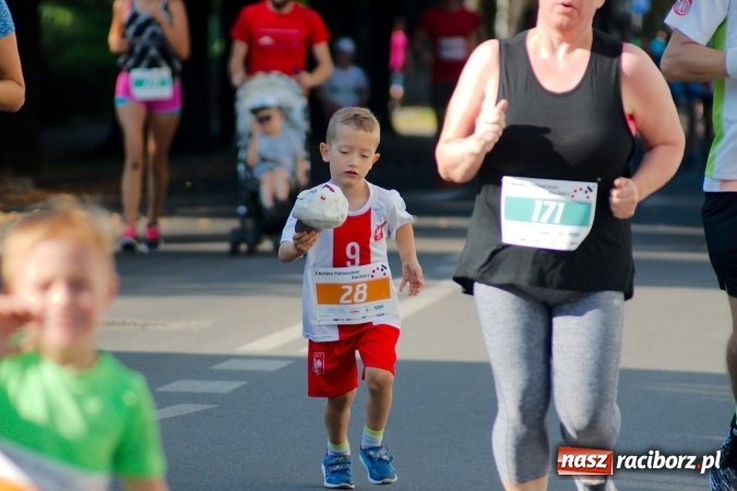 Zdjęcie w galerii na portalu naszraciborz.pl: Mini RAFAKO Półmaraton Racibórz, czyli bieg charytatywny dla Wiktorii i Jurka wiadomości z regionu