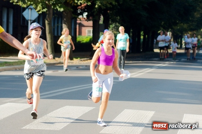 Zdjęcie w galerii na portalu naszraciborz.pl: Mini RAFAKO Półmaraton Racibórz, czyli bieg charytatywny dla Wiktorii i Jurka wiadomości z regionu