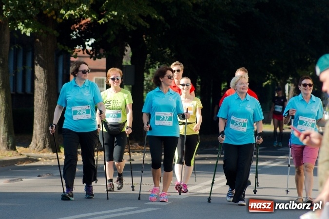 Zdjęcie w galerii na portalu naszraciborz.pl: Mini RAFAKO Półmaraton Racibórz, czyli bieg charytatywny dla Wiktorii i Jurka wiadomości z regionu