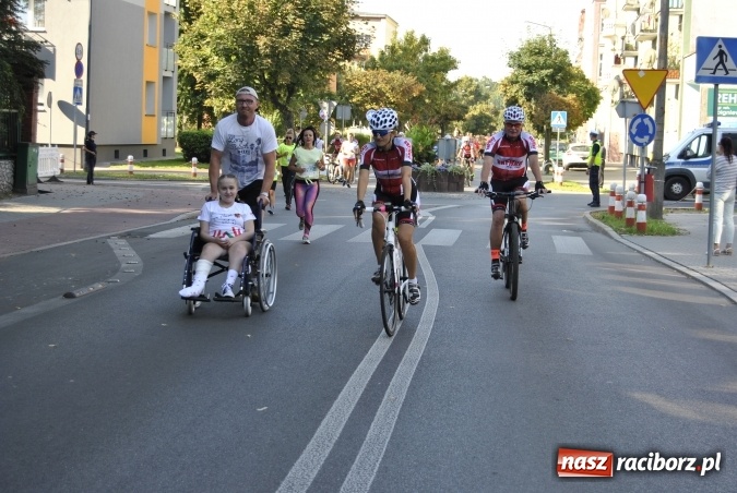 Zdjęcie w galerii na portalu naszraciborz.pl: Mini RAFAKO Półmaraton Racibórz, czyli bieg charytatywny dla Wiktorii i Jurka wiadomości z regionu
