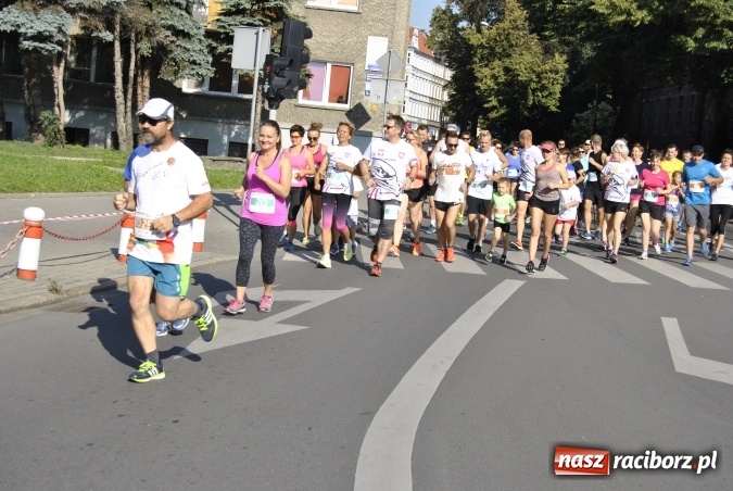 Zdjęcie w galerii na portalu naszraciborz.pl: Mini RAFAKO Półmaraton Racibórz, czyli bieg charytatywny dla Wiktorii i Jurka wiadomości z regionu