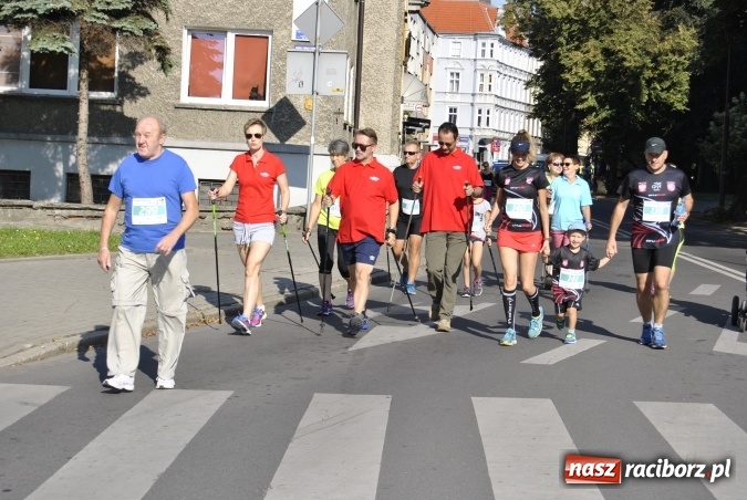 Zdjęcie w galerii na portalu naszraciborz.pl: Mini RAFAKO Półmaraton Racibórz, czyli bieg charytatywny dla Wiktorii i Jurka wiadomości z regionu