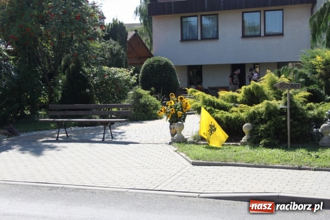 Zdjęcie w galerii na portalu naszraciborz.pl: Dożynki 2016. Barwny korowód przeszedł ulicami Wojnowic wiadomości z regionu