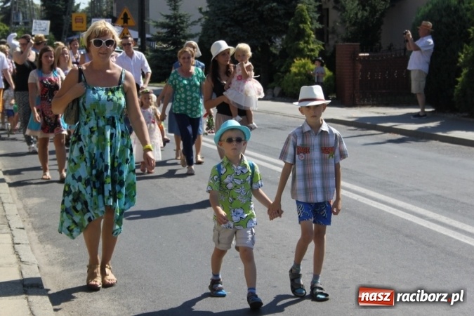 Zdjęcie w galerii na portalu naszraciborz.pl: Dożynki 2016. Barwny korowód przeszedł ulicami Wojnowic wiadomości z regionu