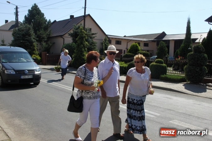 Zdjęcie w galerii na portalu naszraciborz.pl: Dożynki 2016. Barwny korowód przeszedł ulicami Wojnowic wiadomości z regionu