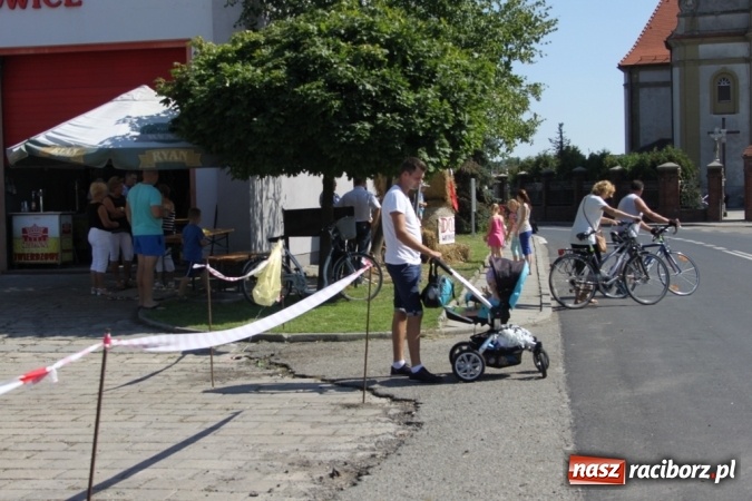 Zdjęcie w galerii na portalu naszraciborz.pl: Dożynki 2016. Barwny korowód przeszedł ulicami Wojnowic wiadomości z regionu