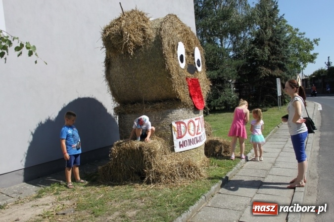 Zdjęcie w galerii na portalu naszraciborz.pl: Dożynki 2016. Barwny korowód przeszedł ulicami Wojnowic wiadomości z regionu
