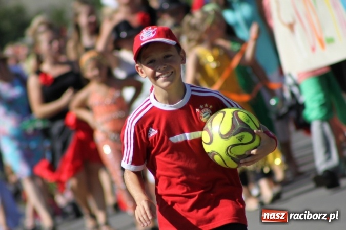 Zdjęcie w galerii na portalu naszraciborz.pl: Dożynki 2016. Barwny korowód przeszedł ulicami Wojnowic wiadomości z regionu