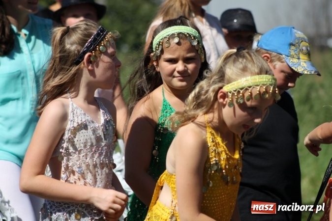 Zdjęcie w galerii na portalu naszraciborz.pl: Dożynki 2016. Barwny korowód przeszedł ulicami Wojnowic wiadomości z regionu