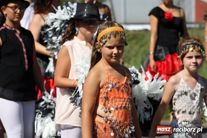 Zdjęcie w galerii na portalu naszraciborz.pl: Dożynki 2016. Barwny korowód przeszedł ulicami Wojnowic wiadomości z regionu