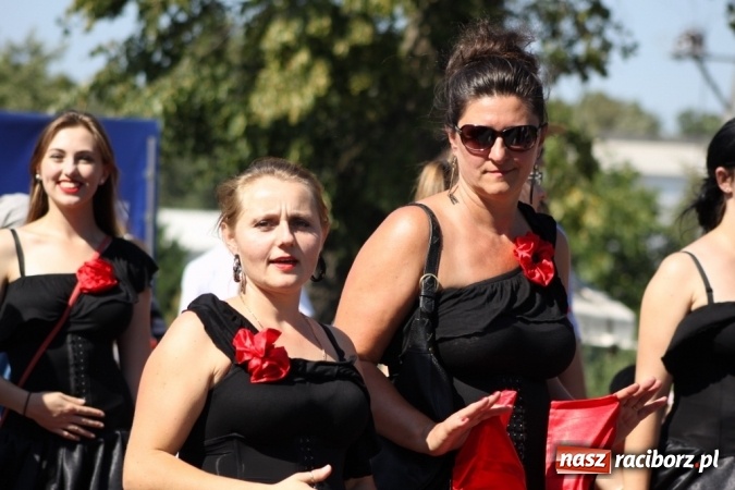 Zdjęcie w galerii na portalu naszraciborz.pl: Dożynki 2016. Barwny korowód przeszedł ulicami Wojnowic wiadomości z regionu