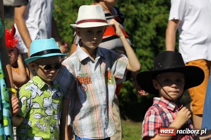 Zdjęcie w galerii na portalu naszraciborz.pl: Dożynki 2016. Barwny korowód przeszedł ulicami Wojnowic wiadomości z regionu