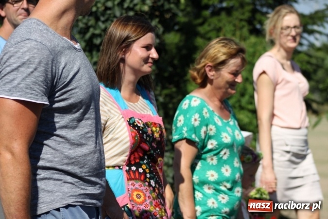 Zdjęcie w galerii na portalu naszraciborz.pl: Dożynki 2016. Barwny korowód przeszedł ulicami Wojnowic wiadomości z regionu